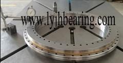 China YRT 150    rotary table bearing in stock150x240x40mm used for machine tool center for sale