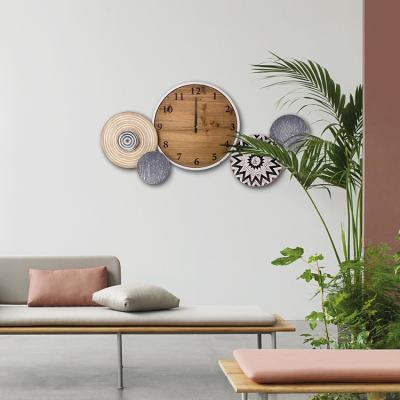 China New Design Rustic Wholesale 3d Wall Clock Large Iron Wall Clock for sale