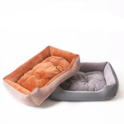 China Portable Removable Waterproof Breathable Soft Comfort Plush Fur Luxury Dog Cat Pet Beds Round for sale