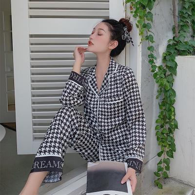 China Breathable High Quality Silk Satin Plaid Women Pajamas Ice Two Piece Pajama Sets Home Wear for sale