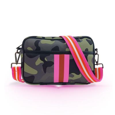 China Fashion Messenger Bags Neoprene Mini Portable Cosmetic Crossbody Women Messenger Bags for sale