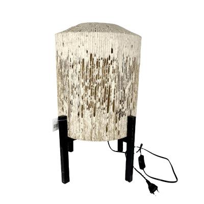 China Traditional Classic Hotel and Restaurant Decorative Floor Lamp Living Room Reading Table Lamp for sale