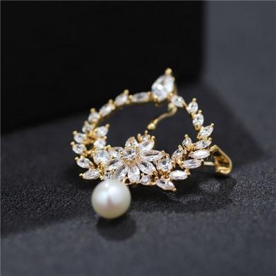 China New Style Elegant Neoglory Pearl Brooch Platinum Zircon Paved Fashion Crystal Crown Wholesale Wedding Invitation Brooch With Top Brooches for sale