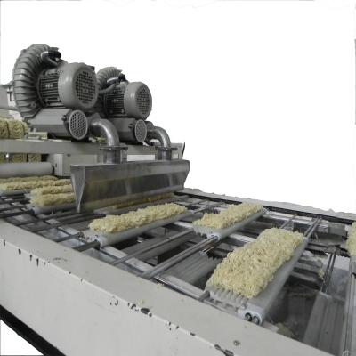 China With Full Automatic Fried Instant Noodle Making Production Line Of Noodle Wrap Box Exchanger 120000 Pieces/8h Oil for sale