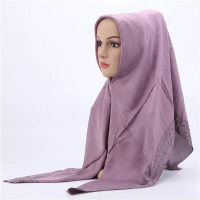 China Printing Edge Polyester Hijab Scarf Plain Polyester Hot Selling Square Tudung Tudung For Muslim Women for sale