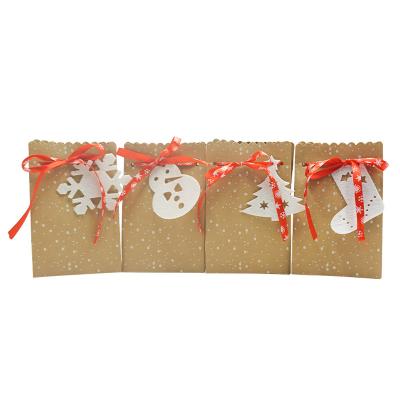 China Recyclable Christmas Kraft Printed Candy Gift Bags Cookie Bags Merry Christmas Guests Packaging for sale