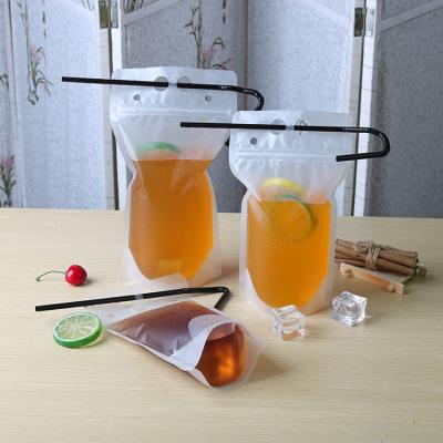 China Recyclable Transparent Resealable Handheld Zipper Plastic Drinking Bags Stand Up Juice Drink Packing Pouch Bag With Straw for sale