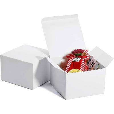 China Recyclable Craft Recycled Custom Luxury Square Folding Gift White Candle Packaging Kraft Paper Boxes for sale