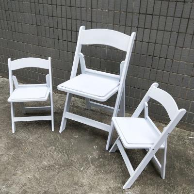 China Farmhouse Factory PVC Cheap White Folding Chairs For Wedding Outdoor Events for sale