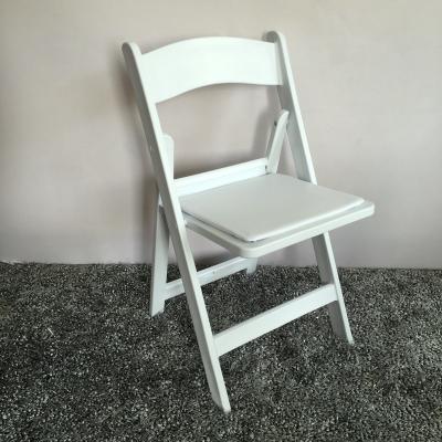 China Farmhouse events plastic chairs folding wedding for outdoor activities folding table and chair for sale