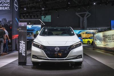 China gasoline -free with 180miles range for local travle at  2024 Nissan Leaf S hatchback new energy cars for sale