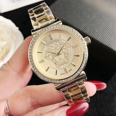 China Automatic date medusa watch for women luxury classic design watches for women men and women ladies gold gents watch kadin kol crystal saati for sale