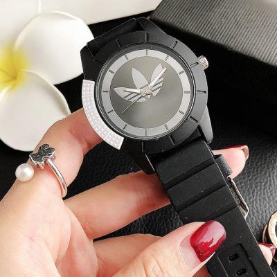 China Top Branded Auto Date Man Watch For Men Colorful Waterproof Wrist Watches Quartz Kids Cartoon Business Silicone Free Shipping for sale