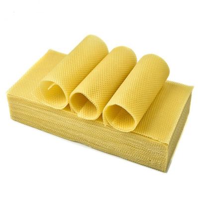 China 100% Pure Pure Beeswax Chinese /Italian Bee Comb Base 100% Natural Beeswax Sheet With No Paraffin Wax for sale