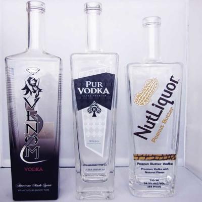 China Volles der Abziehbild-Steigungs-Beschichtungs-leeres Wodka-Flaschen-50ML-5000ML beschichtet zu verkaufen