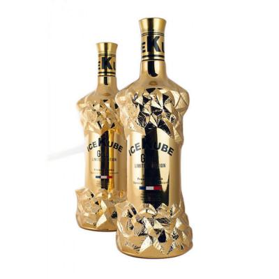 Cina Rivestimento dorato placcante dorato di vuoto della bottiglia della vodka del cubetto di ghiaccio 200ml 1000ml in vendita