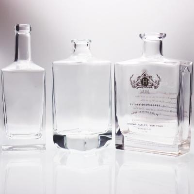 中国 200ML 500MLの正方形の水晶ウィスキーのデカンターの優れたガラスFDA 販売のため