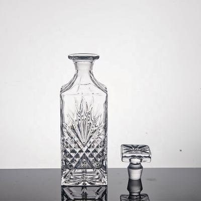 China Wodka Bourbon Crystal Alcohol Decanter 25OZ polierte das heiße Stempeln zu verkaufen