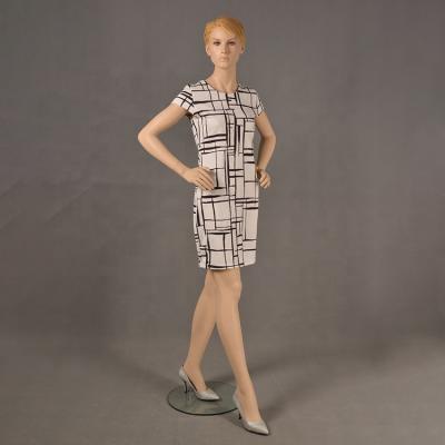 China Realistic female maternity mannequin in skin with make up for sale