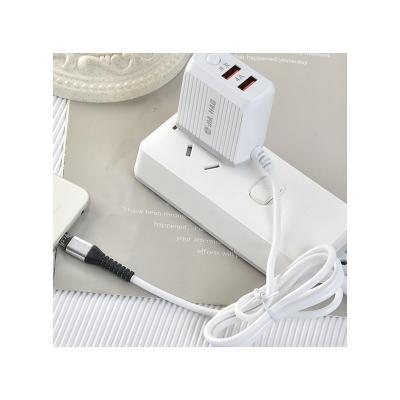 China IOS interface 4A interface 4A Android mobile phone TYPE-C dual USB 4A interface switch hot selling charger for sale