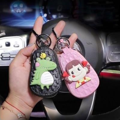 China Cute Genuine Leather Car Key Chain Wallet Key Chain Storage Bag Mini Car Key Cover Genuine Leather Car Pendant Accessories for sale