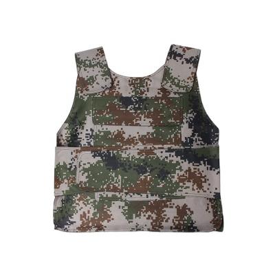 Cina Jungle Anti Stab Armor Outdoor Steel Material Stab Resistant Anti-Stab Proof Vest Camouflage Protector Common Hard Coat in vendita