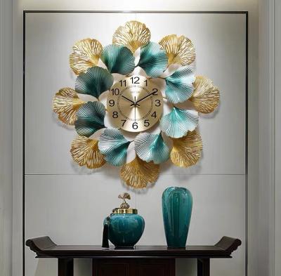 China Nordic light luxury modern simple art antique wall clock household clock decorative style flower wall clock for sale