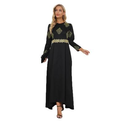 China Polyester Fiber (Polyester) 2022 New Middle East Muslim Fashion Dubai Elegant Women Embroidered Islamic Dress for sale