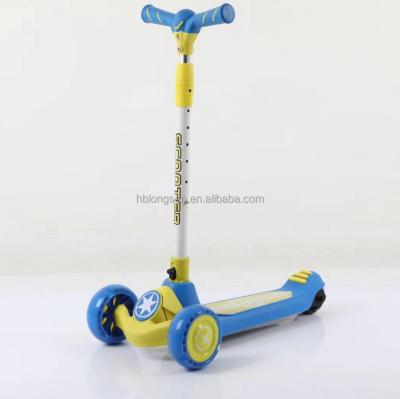 China 2022 cheap rear 3 front 1 wheel price 2 PU plastic flashing wheels kick kids scooter for sale