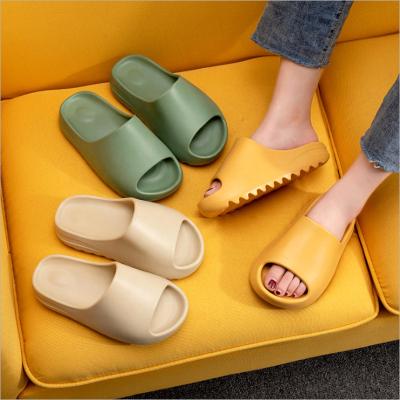 China Custom yeezy summer beach Eva printing soft home slippers Anti-odor women's sandals bathroom slippers for sale