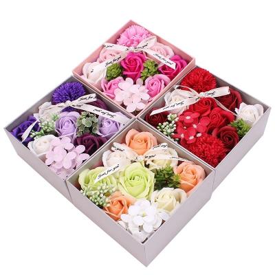 China Fashional Factory Direct New Valentine's Day Artificial Rose Christmas Gifts Simulation Soap Flower Gift Box for sale