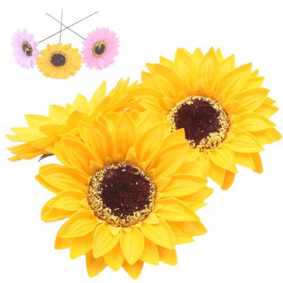 China Valentine's Day Mother's Day Gift Bouquet Material Factory Direct Sunflower 50 Flowers / Box Soap Sunflower Artificial Flower Head for sale