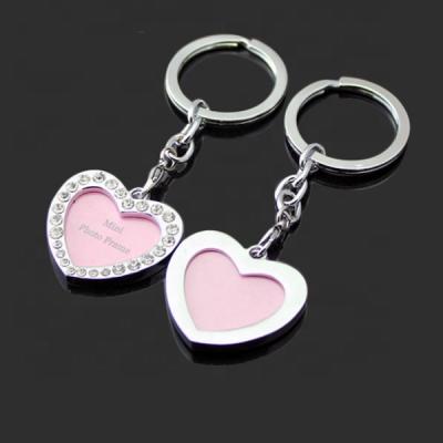 China Metal Key Chain Valentine's Day Love Heart Diamond Photo Frame CD-KR299 for sale