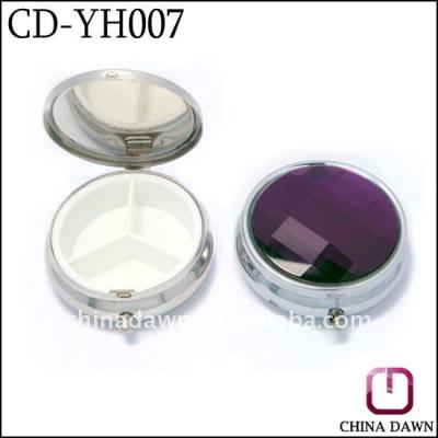 China Fashion Handmade Gift Round Metal Pill Case with Crystal Gem CD-YH007 for sale