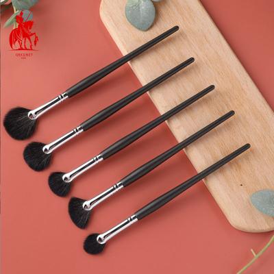 China Wholesale Custom Natural Fan Brush Goat Hair Fan Makeup Brush For Facial Cosmetic Brushes for sale