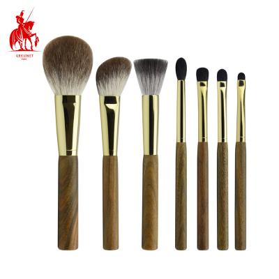 China Angular Blush Snow Fox XGF Goat 7pcs Natural Hair Makeup Brushes Green Sandalwood Handle Makeup Brush Set Luxury Private Label for sale