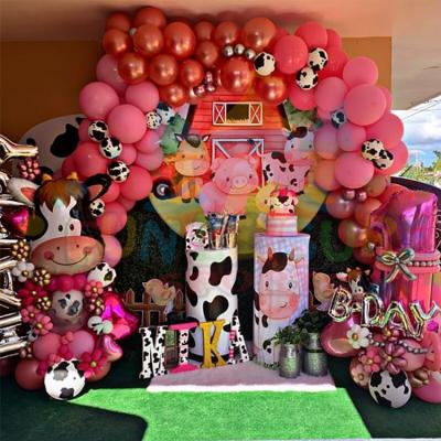 China Party Decoration Commercial Grade Wedding Decorations Centerpieces Birthday Party Arch Farm Animals Cover Round Backdrop for sale