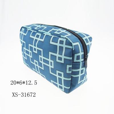 China Wholesale Convenient Mini Size Makeup Handle Travel Pouch Cosmetic Bag With Zipper for sale