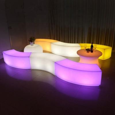 China Modern Colors Changing Illuminated LED Bar Stool Garden Curved Plastic Led Light Up High Furniture Cocktail Bar Tables And Chairs Set for sale