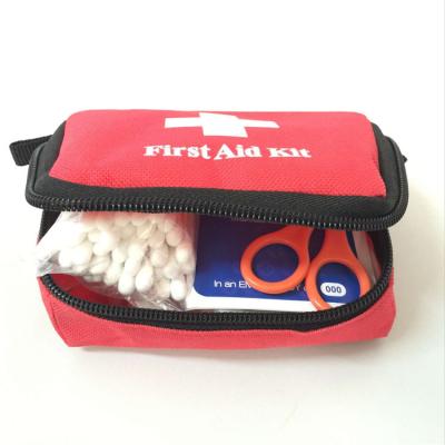 China Wedacraftz Small Multifunctional First Aid Kit WDFAK00215 First Aid Devices For Car / Automobile for sale