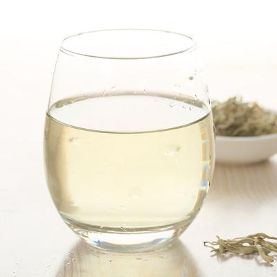 China Direct Selling Low Fat Fine And Natural Honeysuckle Extract For Beverage Food for sale