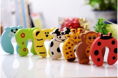 China free shipping 500pcs Child Baby EVA Animal Cartoon Jammers Stop Door Stopper Holder Lock Security Finger Protect EUR Guard for sale