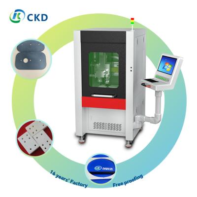 China Intuitive Bedienelemente Keramische Laserschneidemaschine ±0,01mm Schnittgenauigkeit für Zirkon / Magnesiumoxid zu verkaufen