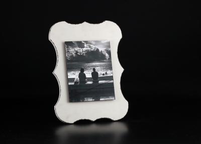 China 8X10 Single Opening Front Floating Wall Hanging Photo Frames In Distressed White Color for sale