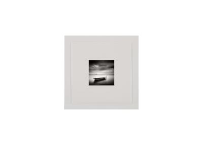 China One Opening 10”x10” Floating Matted Wood Gallery Frames In High Glossy White Color for sale