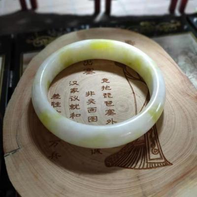 China Eco-friendly natural green jade woman bracelet for sale