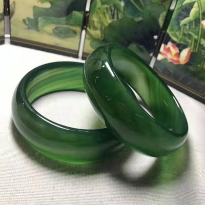 China 2019 Fashion Natural Jade Bracelet Eco-friendly Jade Bracelets Wholesale Price for sale