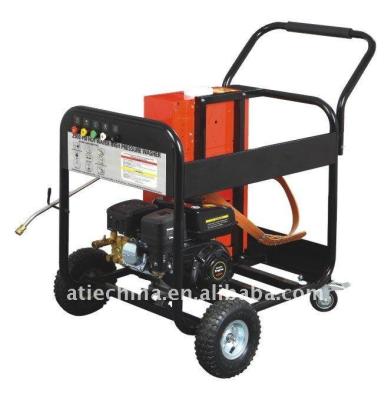 China 6.5hp Gasoline Engine Hot Water Residue Critical Cleaning/Jet Washer for sale