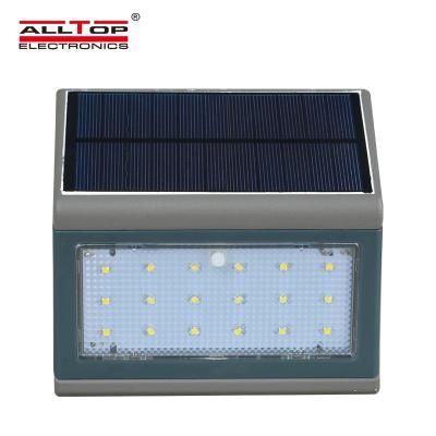 Κίνα ALLTOP high quality outdoor ip65 polycarbonate waterproof 3w 5w all in one integrated solar led wall light προς πώληση