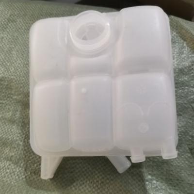 China New Parts Plastic Expansion Tank 8V61-8K218-AE OEM For American Cars OEM Standard Size for sale